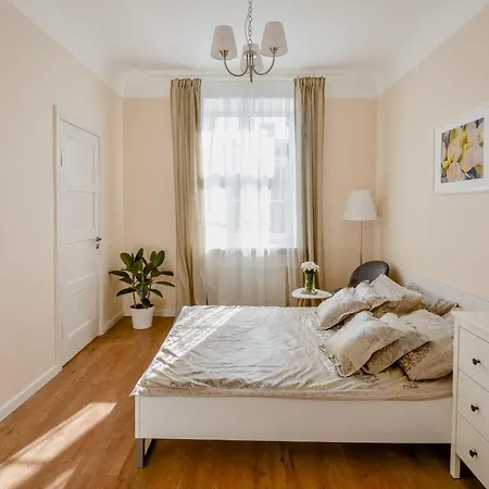 By Old Town Гостевой дом