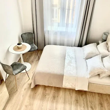 By Old Town 招待所 里加