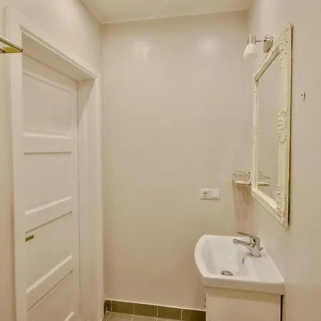 By Old Town 招待所